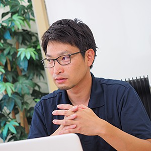 インタビュー